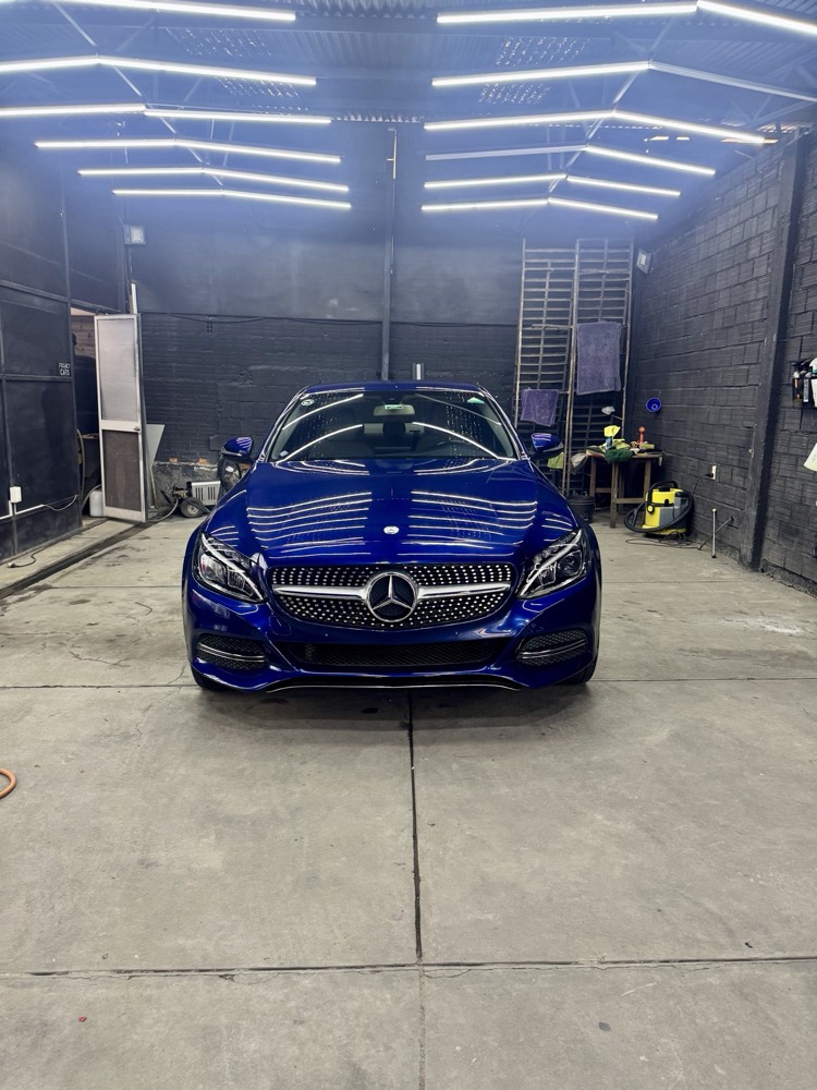 Mercedes-Benz C200 W205